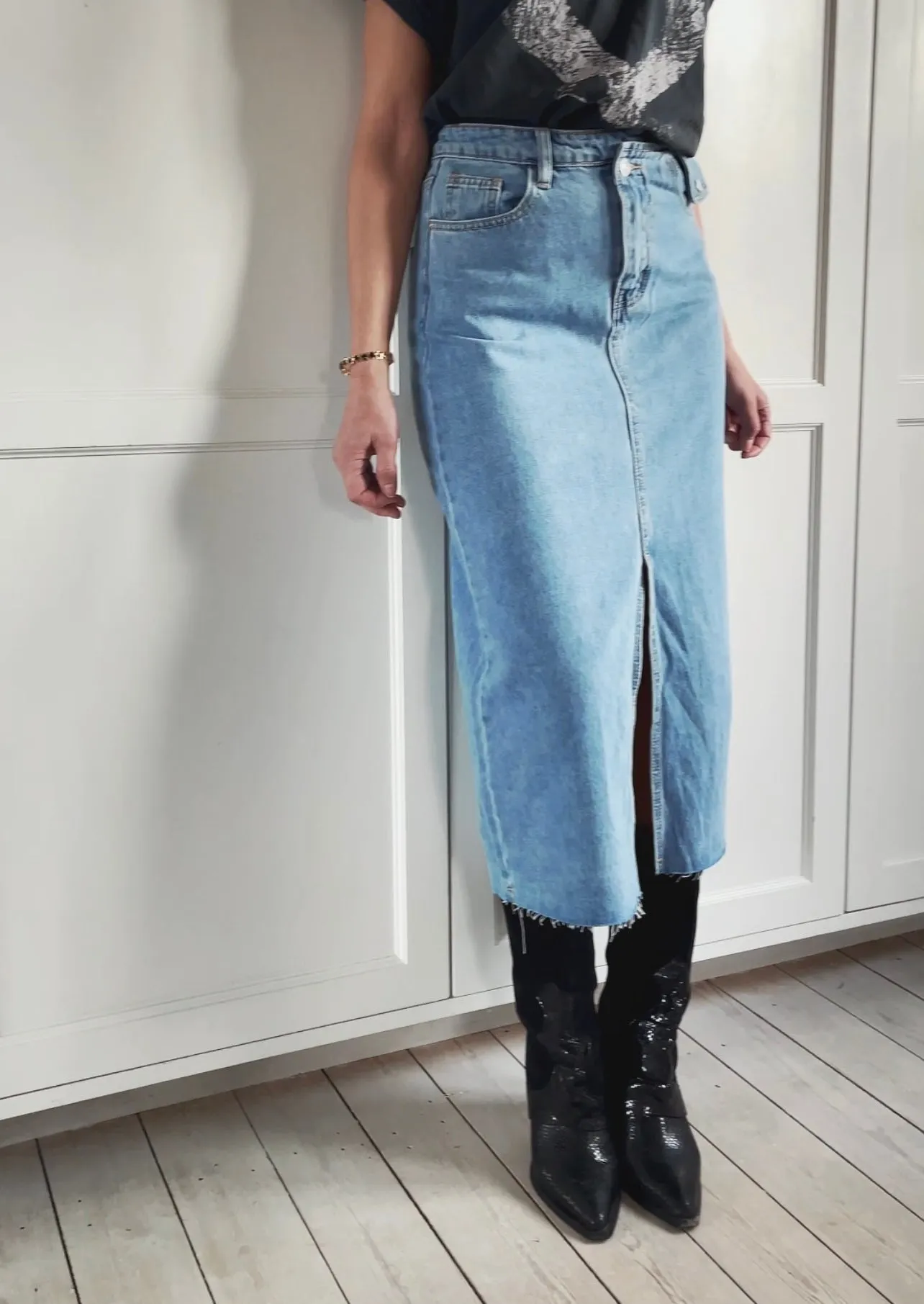 DENIM SKIRT - LIGHT BLUE