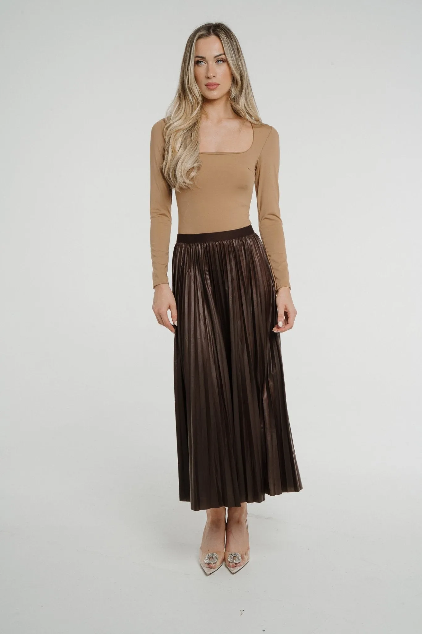 Jane Pleated Midi Skirt In Chocolate