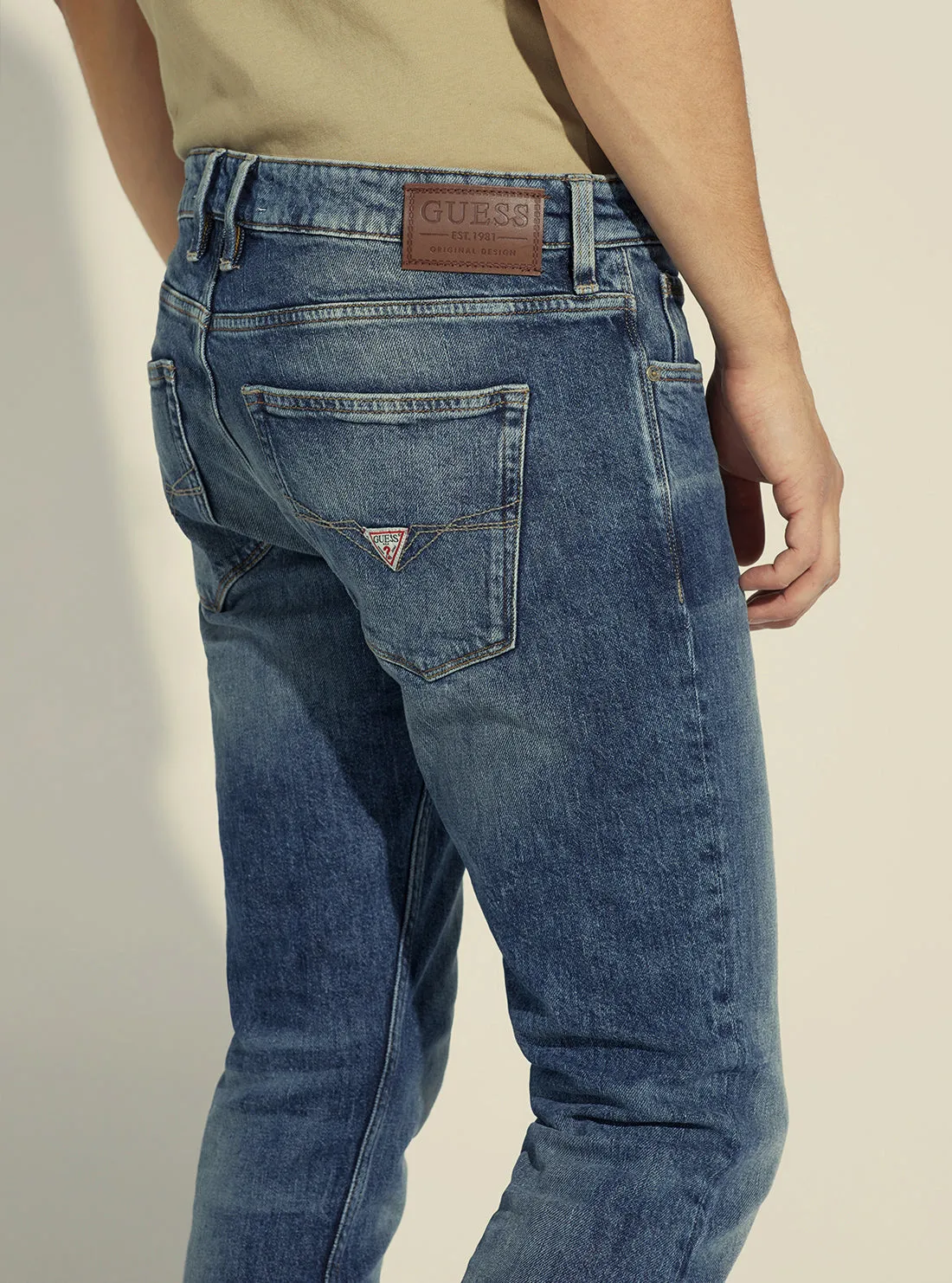 Mid-Rise Slim Tapered Denim Jeans In Hitch Wash